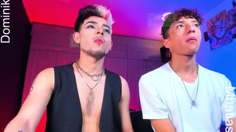 Snapshot of mhatias_ chatting on 03/20/26, 07:46 MATHIAS online show from 03/20/26, 07:46