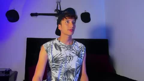 Snapshot of mhatias_ chatting on 03/31/26, 02:13 MATHIAS online show from 03/31/26, 02:13