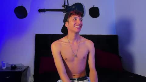 Snapshot of mhatias_ chatting on 04/01/26, 10:40 MATHIAS online show from 04/01/26, 10:40