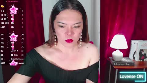 Snapshot of mhay_khalifa chatting on 02/13/25, 09:49 MHAY online show from 02/13/25, 09:49