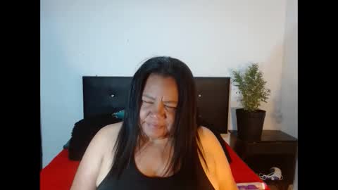 mhia1972 online show from 12/25/24, 06:09