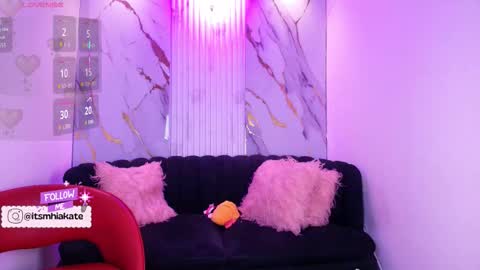 Mhia Kate online show from 02/12/26, 12:00