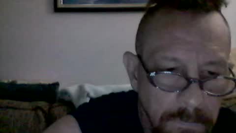 Snapshot of mhitch924 chatting on 06/14/26, 01:25 mhitch924 online show from 06/14/26, 01:25