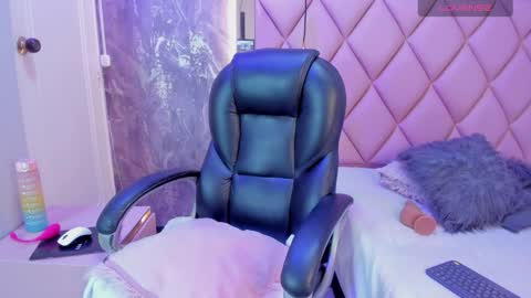 MHONIK BELUCI online show from 03/19/26, 10:25