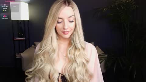 Snapshot of mi1a_ chatting on 03/19/26, 05:55 mi1a_ online show from 03/19/26, 05:55