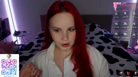 Snapshot of mi_cherry chatting on 03/18/26, 01:42 Alice online show from 03/18/26, 01:42