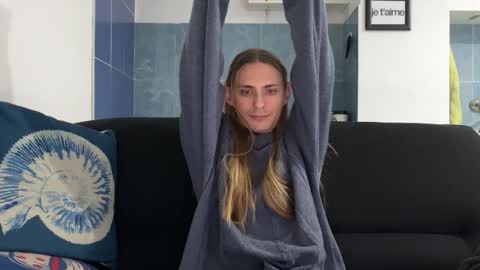 Misha online show from 12/22/25, 02:47