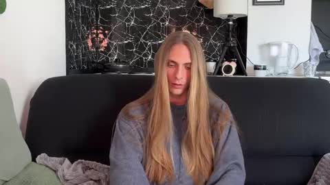 Misha online show from 04/18/26, 01:59