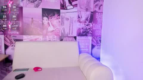 Mia online show from 10/25/25, 02:24