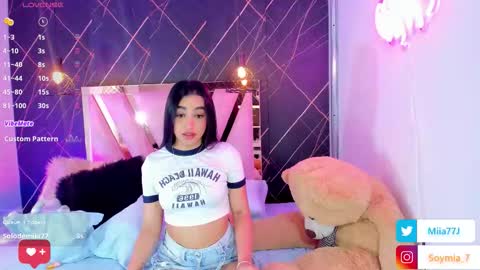 Mia online show from 11/19/25, 02:22