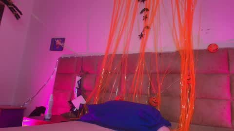 Emi online show from 10/26/25, 07:20