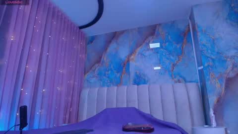 Emi online show from 03/28/26, 07:24