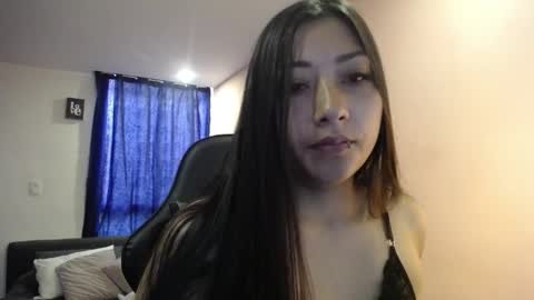 Snapshot of mia_112022 chatting on 12/10/24, 06:17 Mia zoe online show from 12/10/24, 06:17