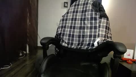 Snapshot of mia_112022 chatting on 12/20/24, 10:49 Mia zoe online show from 12/20/24, 10:49