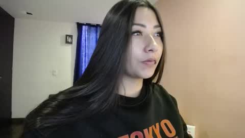 Snapshot of mia_112022 chatting on 01/10/25, 08:59 Mia zoe online show from 01/10/25, 08:59