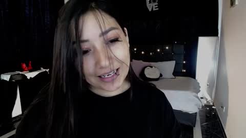 Snapshot of mia_112022 chatting on 09/10/25, 04:40 Mia zoe online show from 09/10/25, 04:40