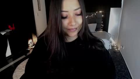 Snapshot of mia_112022 chatting on 09/12/25, 11:48 Mia zoe online show from 09/12/25, 11:48