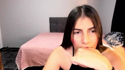 Snapshot of mia_18nice chatting on 03/28/26, 08:19 mia_18nice online show from 03/28/26, 08:19