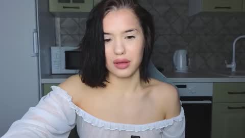 Mia online show from 02/26/25, 09:48