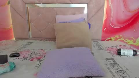 Snapshot of mia__blaze_ chatting on 03/25/26, 03:01 mia__blaze_ online show from 03/25/26, 03:01