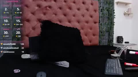 Mia online show from 02/24/25, 09:21