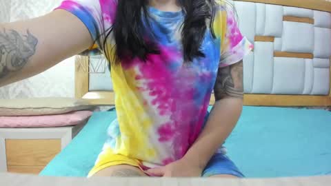 Snapshot of mia__megan chatting on 02/13/25, 11:50 mia__megan online show from 02/13/25, 11:50