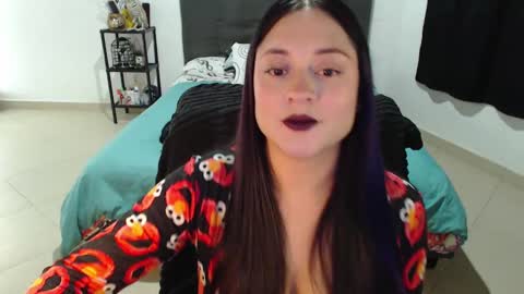 Snapshot of mia_adams_red chatting on 12/02/24, 01:14 mia online show from 12/02/24, 01:14