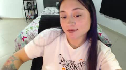 Snapshot of mia_adams_red chatting on 12/04/24, 03:04 mia online show from 12/04/24, 03:04