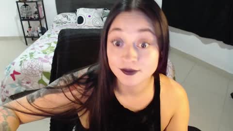 Snapshot of mia_adams_red chatting on 12/07/24, 03:36 mia online show from 12/07/24, 03:36