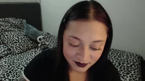 Snapshot of mia_adams_red chatting on 01/09/25, 01:18 mia online show from 01/09/25, 01:18