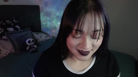 Snapshot of mia_adams_red chatting on 01/18/25, 12:24 mia online show from 01/18/25, 12:24