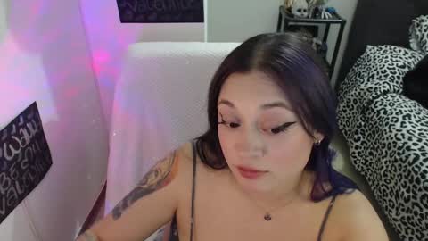 Snapshot of mia_adams_red chatting on 02/26/25, 02:26 mia online show from 02/26/25, 02:26