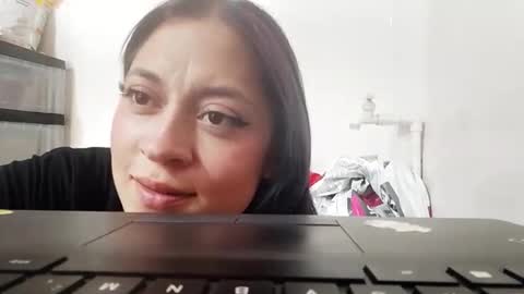 Snapshot of mia_adams_red chatting on 03/04/25, 09:32 mia online show from 03/04/25, 09:32