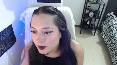 Snapshot of mia_adams_red chatting on 03/06/25, 02:09 mia online show from 03/06/25, 02:09