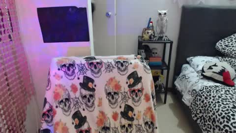 Snapshot of mia_adams_red chatting on 09/26/25, 09:52 mia online show from 09/26/25, 09:52