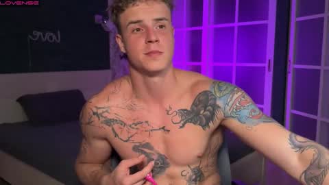 Andre and Mia online show from 09/24/25, 08:34