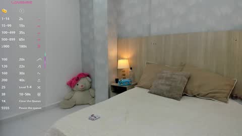 Snapshot of mia_aristizabal chatting on 12/18/25, 11:38 Mia Aristizabal online show from 12/18/25, 11:38