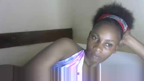 Snapshot of mia_bellah chatting on 06/08/26, 07:31 aishah petite online show from 06/08/26, 07:31