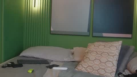 Snapshot of mia_belmont chatting on 04/20/26, 07:04 Belmont and Mia online show from 04/20/26, 07:04