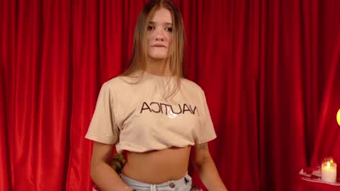Snapshot of mia_benett_ chatting on 04/04/26, 12:42 Mia Benett online show from 04/04/26, 12:42