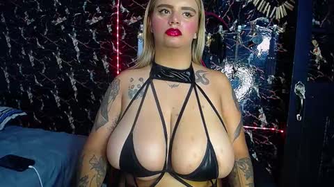 Snapshot of mia_boobs_19 chatting on 11/06/25, 08:21 mia Independent model Thanks to everyone for your support online show from 11/06/25, 08:21