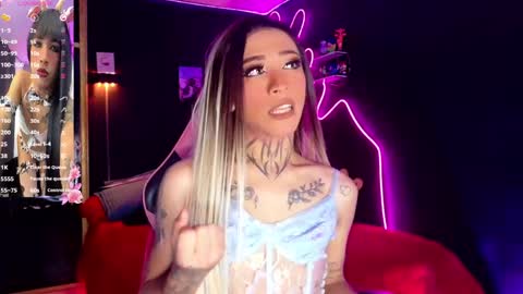 Snapshot of mia_califa_01 chatting on 04/28/26, 10:48 mia califa online show from 04/28/26, 10:48