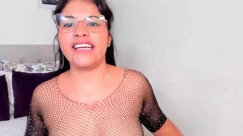 Mia Cano online show from 10/24/25, 12:01