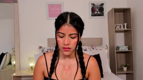 Snapshot of mia_cano_ chatting on 11/17/25, 02:12 Mia Cano online show from 11/17/25, 02:12