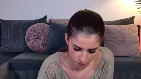 Freya Allen online show from 01/09/26, 01:08