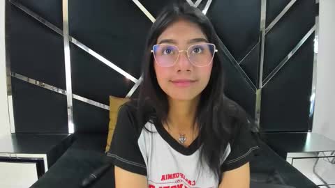 Snapshot of mia_clark18 chatting on 10/29/25, 03:03 mia_clark18 online show from 10/29/25, 03:03