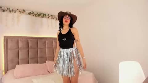 Snapshot of mia_corner chatting on 10/11/25, 10:19 mia_corner online show from 10/11/25, 10:19