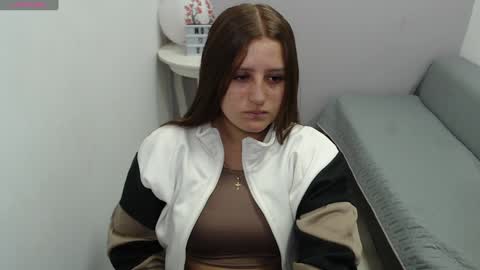 Snapshot of mia_diaz1 chatting on 01/27/25, 12:58 Mia online show from 01/27/25, 12:58