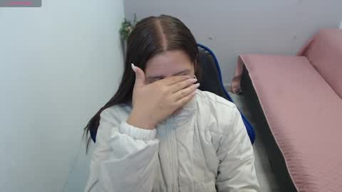 Snapshot of mia_diaz1 chatting on 09/09/25, 01:21 Mia online show from 09/09/25, 01:21