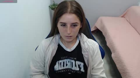 Mia online show from 02/13/26, 01:51